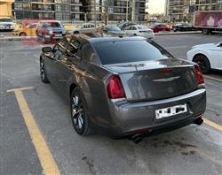 کرایسلەر 300